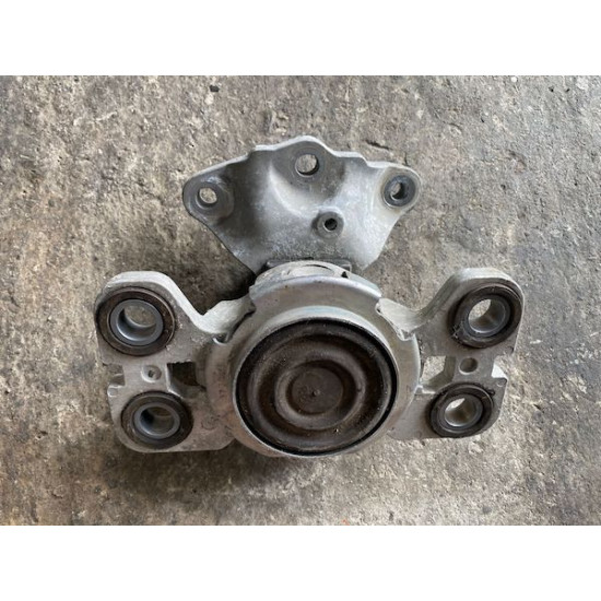 Engine mounting left Volvo S60 V60 S80 V70 XC60 XC70 2008